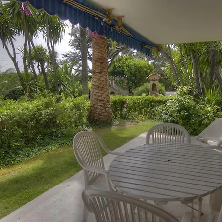 Eden Park 3 Pieces 4 Etoiles 100m Des Plages Piscines Parking Apartment Cannes