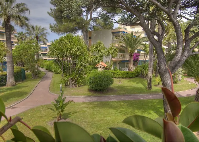 Eden Park 3 Pièces 4 étoiles 100m Des Plages Piscines Parking Apartamento