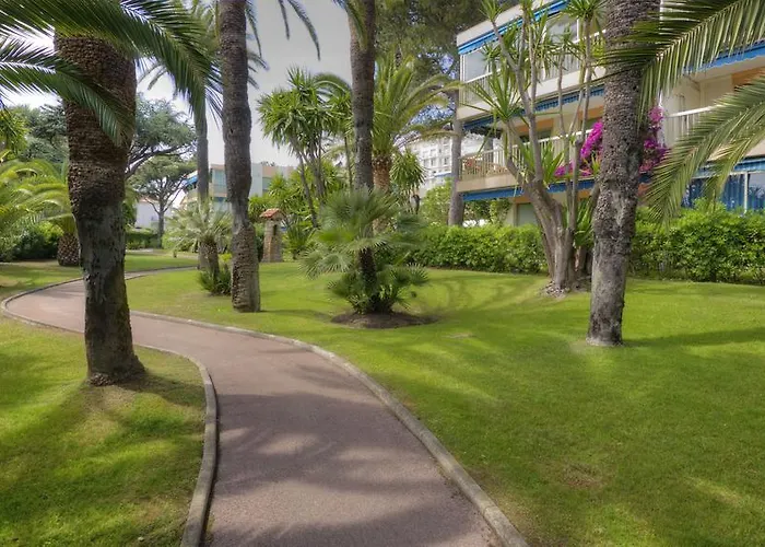 Eden Park 3 Pièces 4 étoiles 100m Des Plages Piscines Parking * Cannes