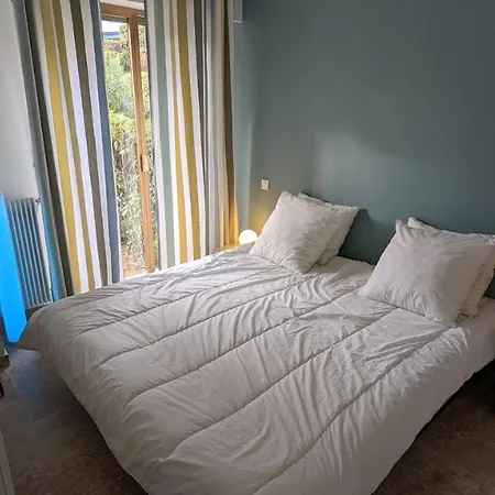 Eden Park 3 Pieces 4 Etoiles 100m Des Plages Piscines Parking Apartment
